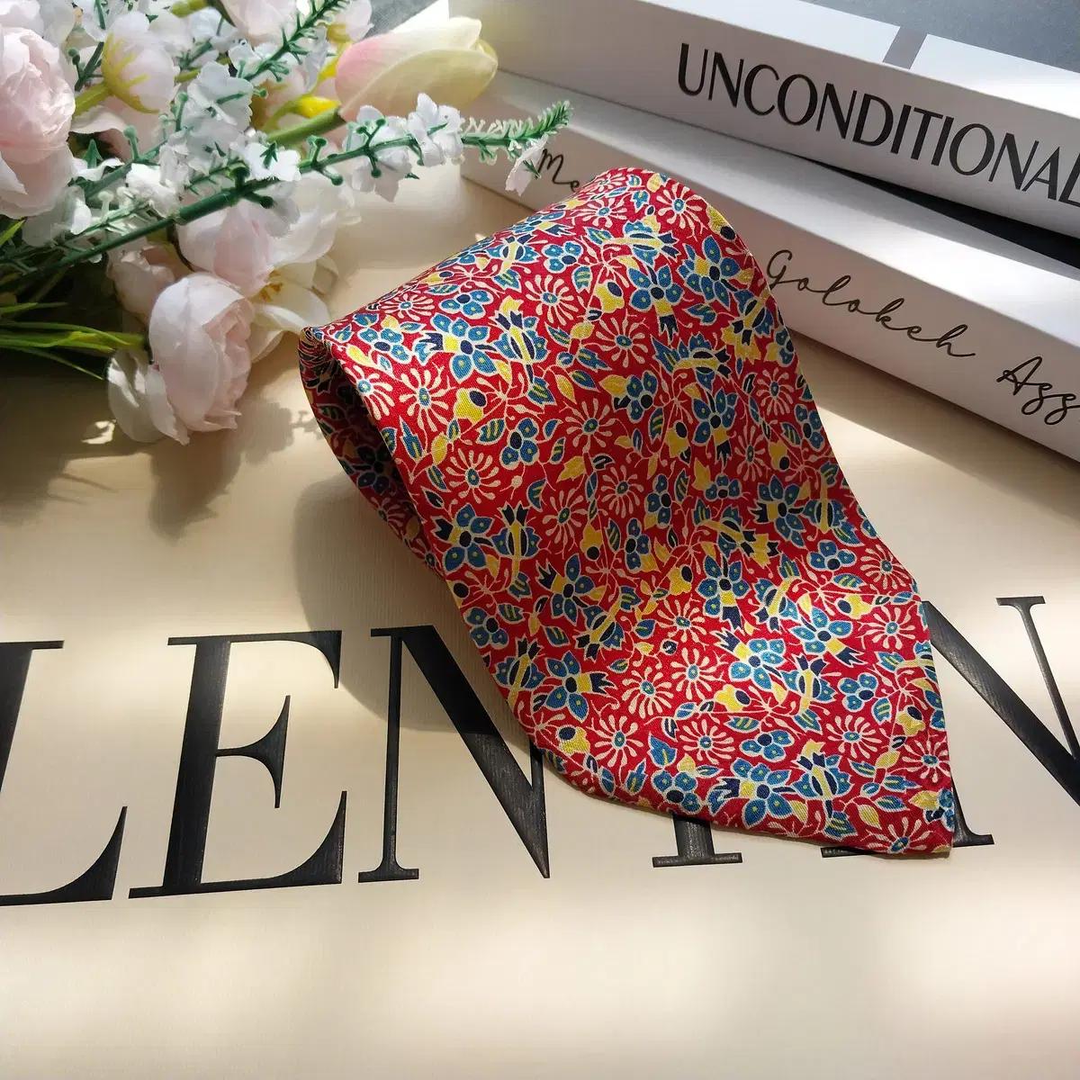 발렌티노 실크 레드 플라워 프린트 넥타이 9.5cm A등급 K262 2