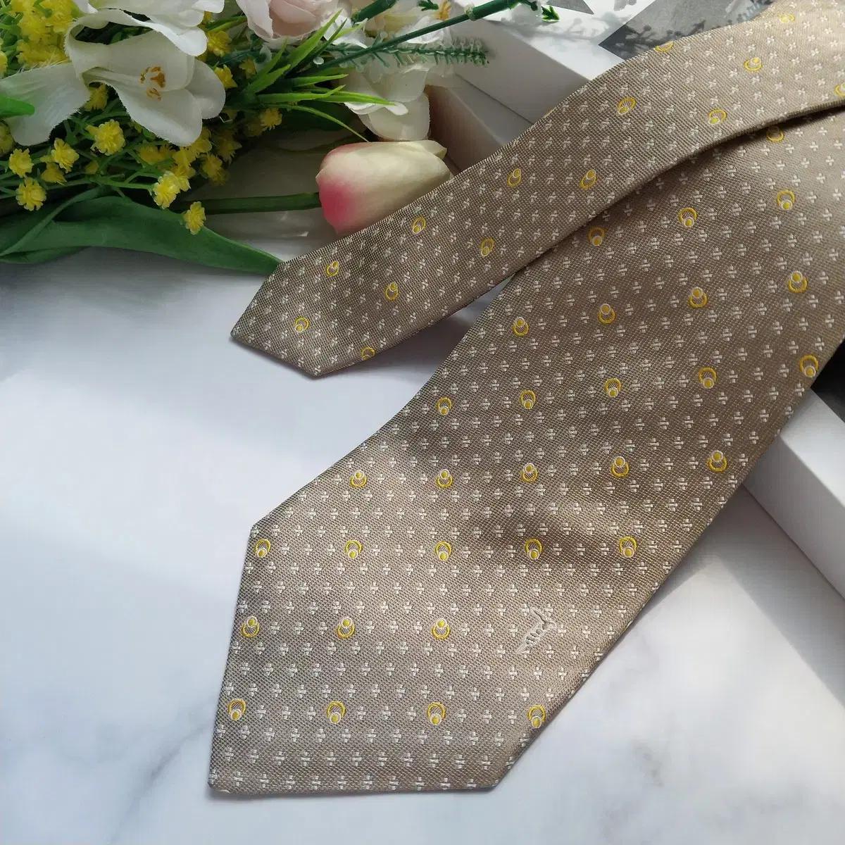 트루사르디 실크 베이지 도트 넥타이 9.4cm A+등급 K911 3