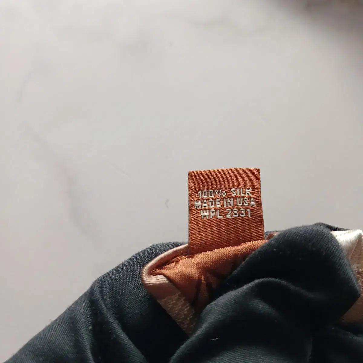 마이클 코어스 실크 체크 패턴 넥타이 9.4cm A+등급 A18025 6