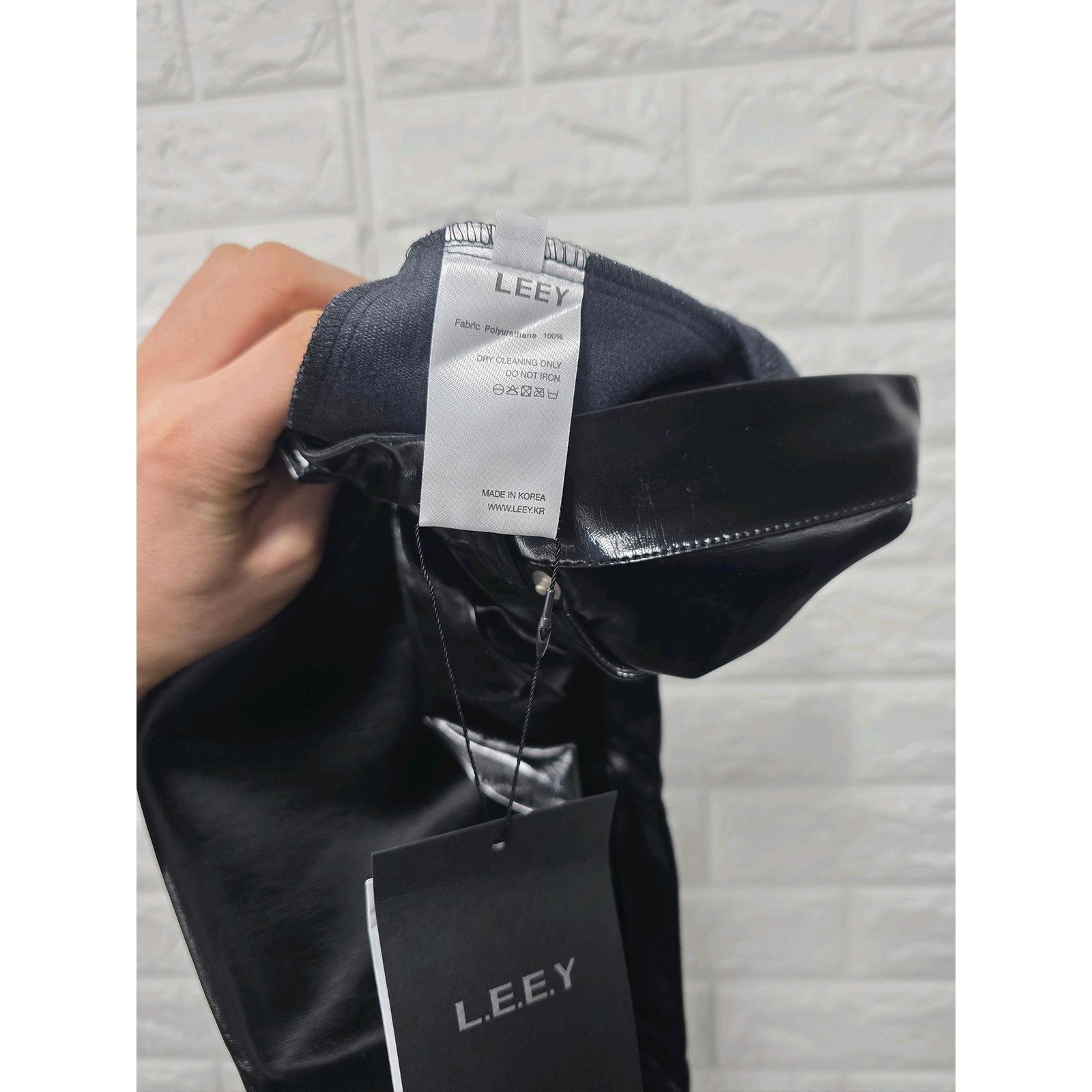 28인치 LEEY 유광 레더펜츠 (새상품) C166 3