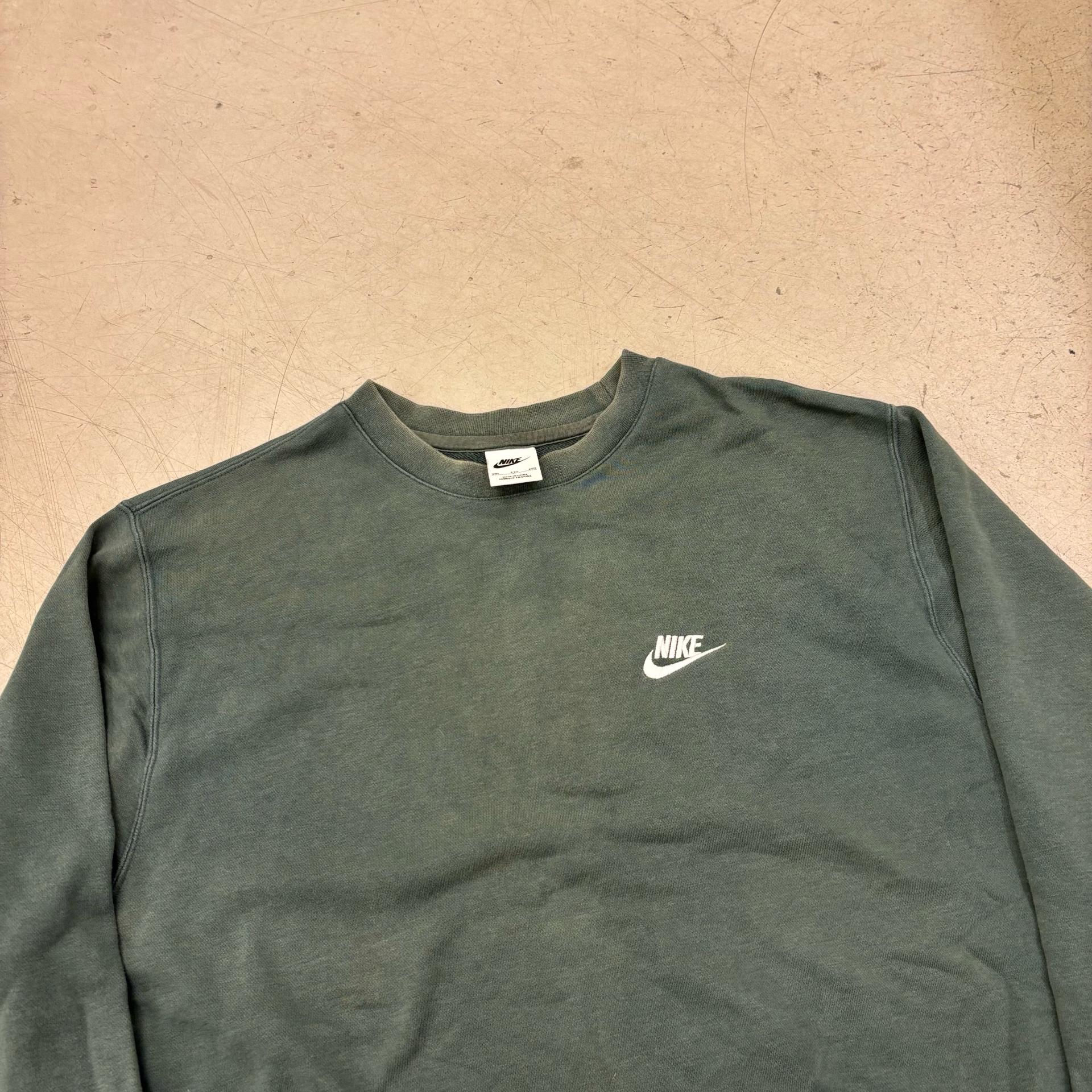 나이키 빅로고 페이드 맨투맨 4