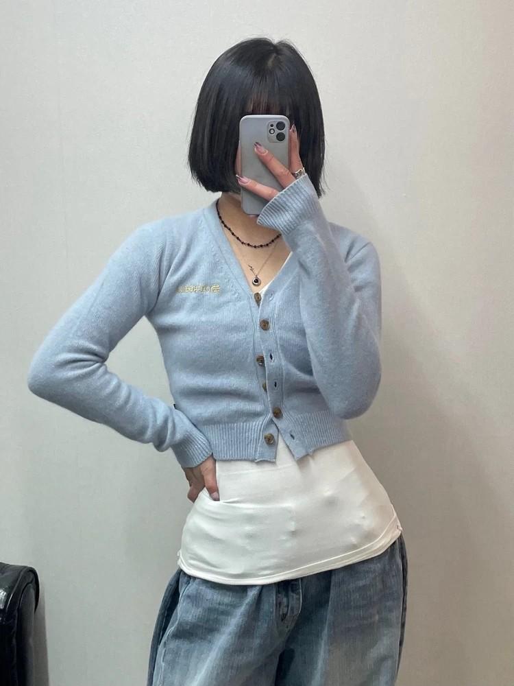 레드벨벳 예리 착용 스컬프터 가디건 2
