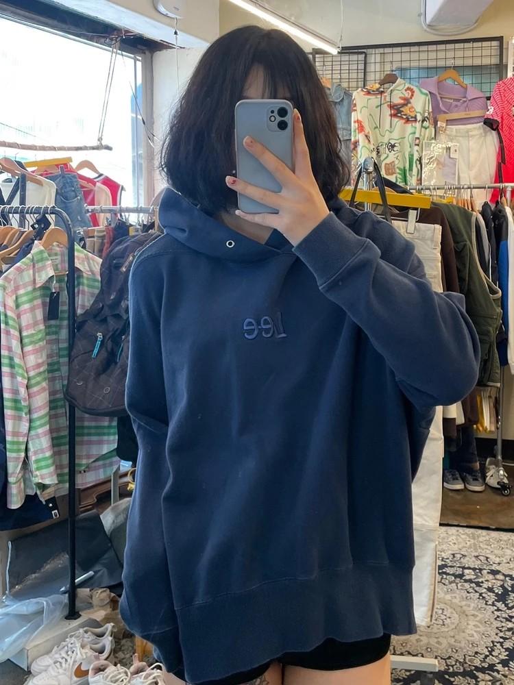 스몰 LEE X 메르시보꾸 네이비 가오리핏 후드티 2
