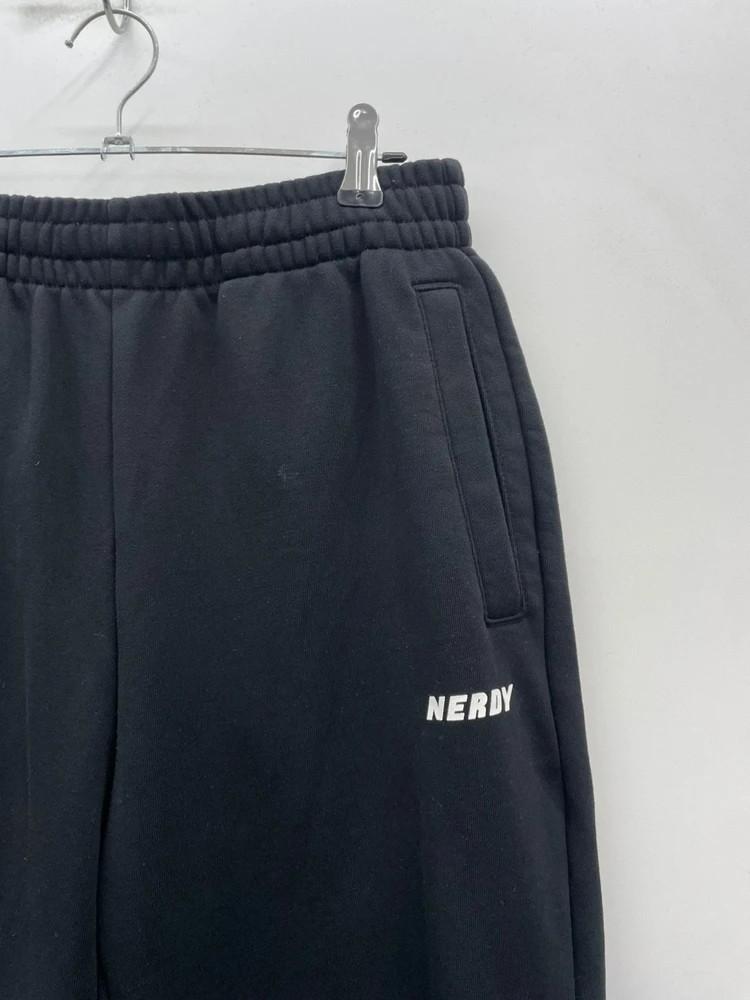 미디움 널디 블랭크 로고 조거 팬츠 블랙 8
