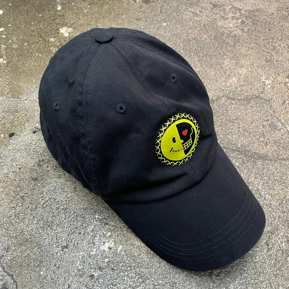 드메베타]DEMEBETA SMILE LOGO CAP - RED/STITCH 4
