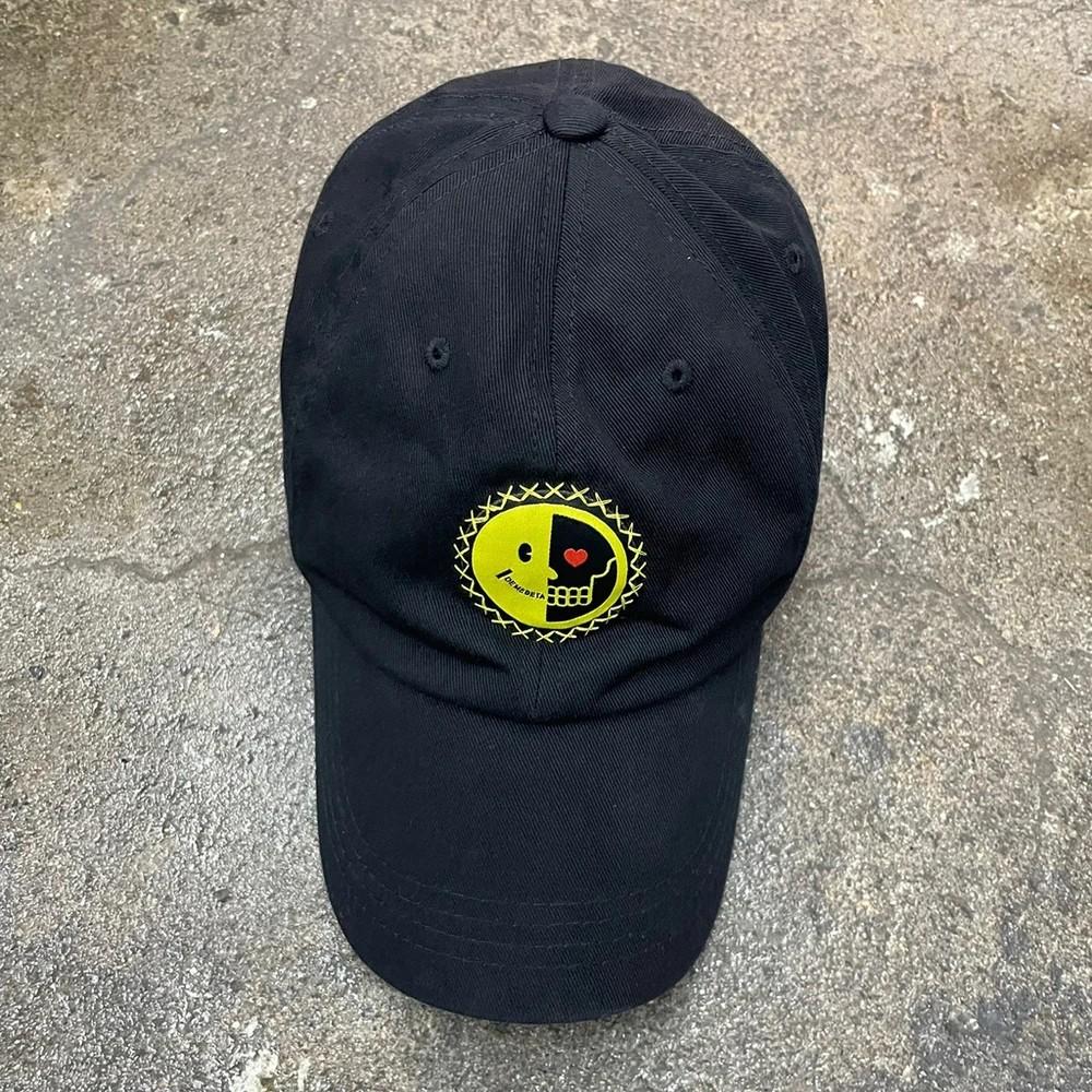 드메베타]DEMEBETA SMILE LOGO CAP - RED/STITCH 2
