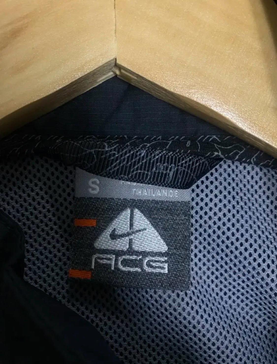 나이키 ACG 블랙 바람막이 S 7