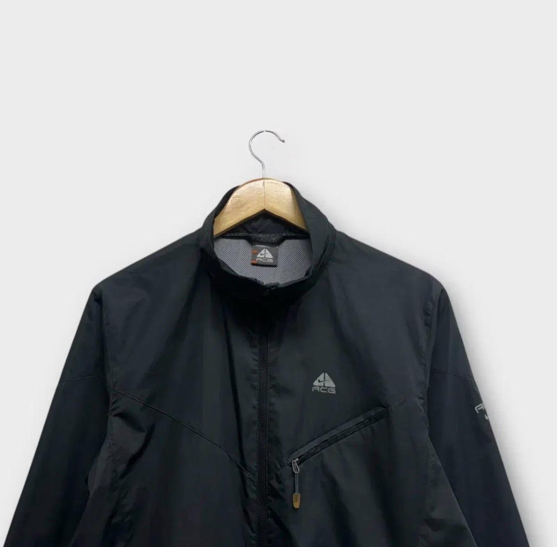 나이키 ACG 블랙 바람막이 S 4