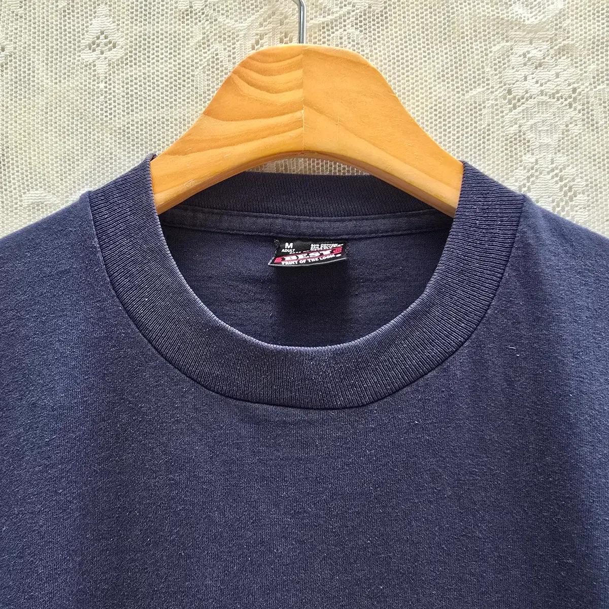 90s fruit of the loom (made in usa) DEI 3