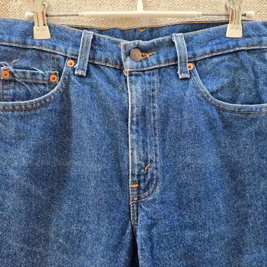 90s Levi's 505-0217 3