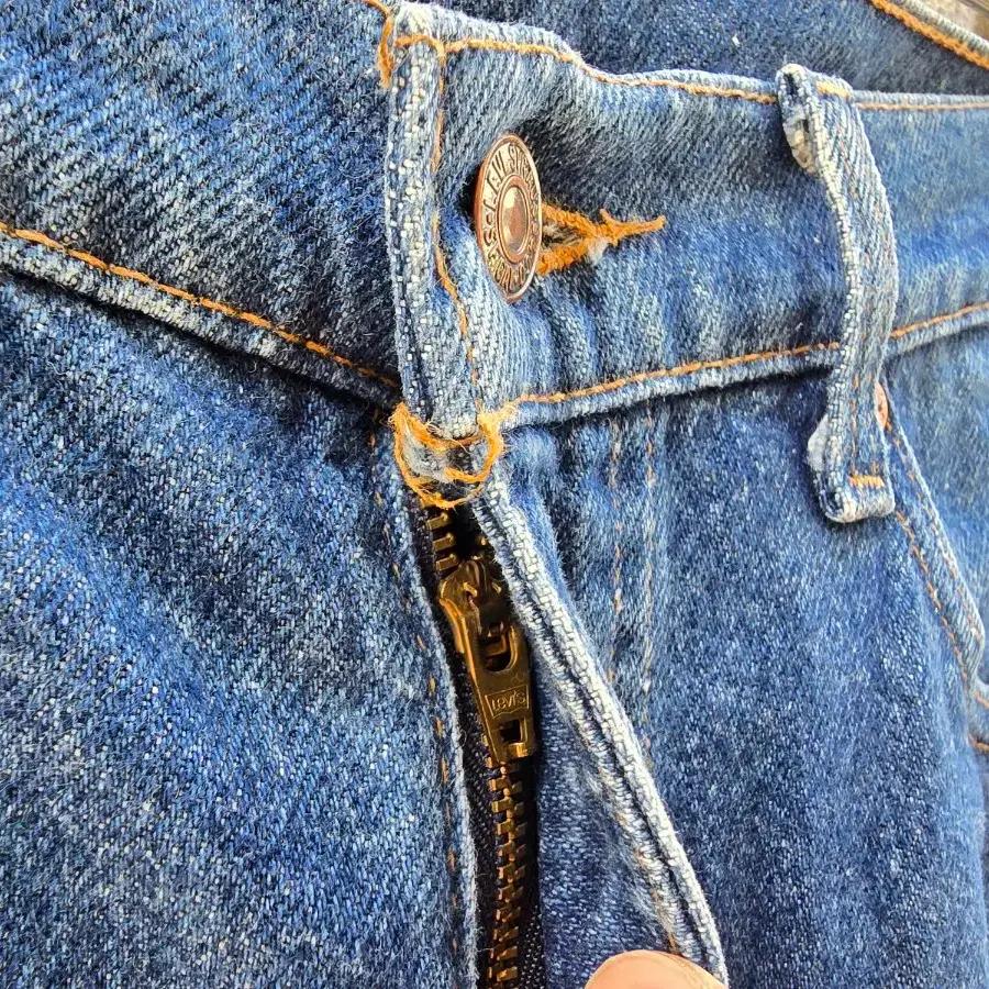 90s Levi's 505-0217 5