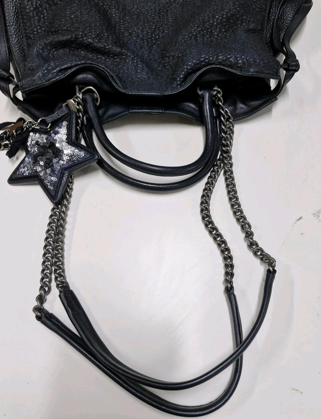 루즈앤라운지 블랙 소가죽 체인 토트 숄더 10