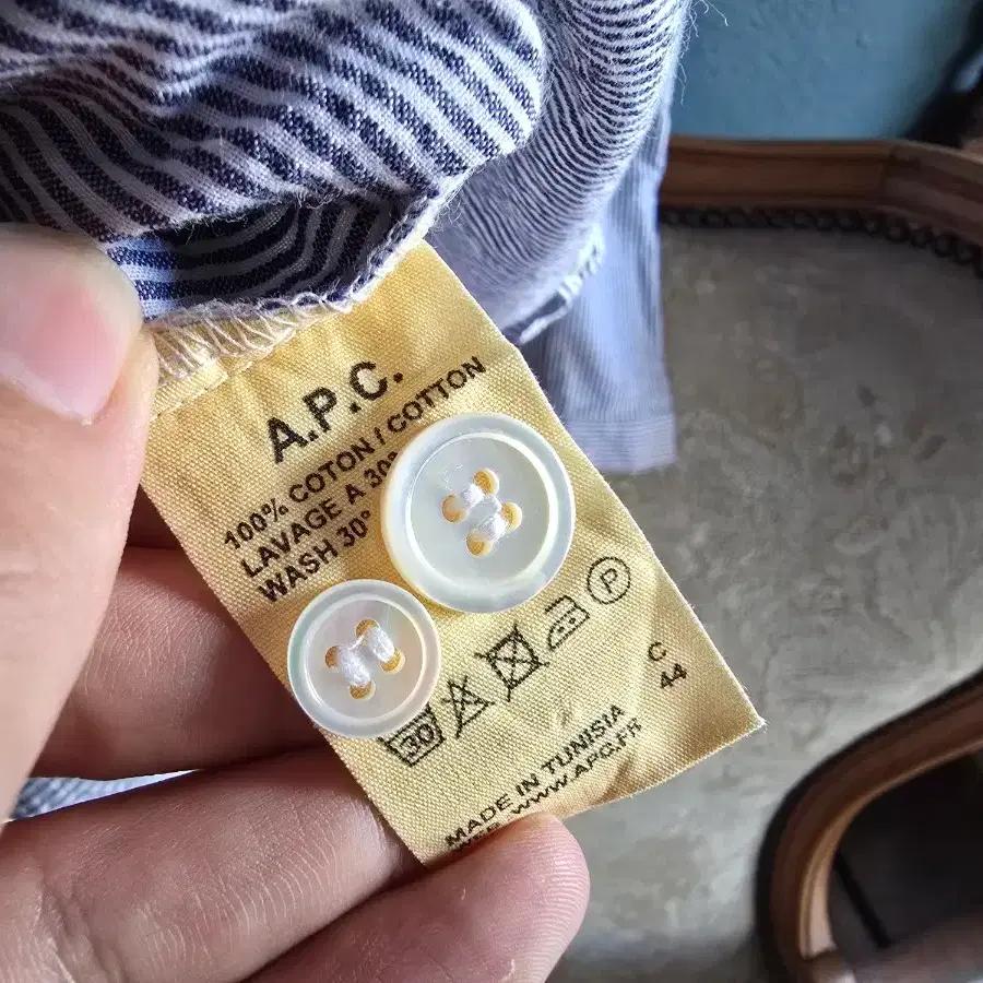 A.P.C 9