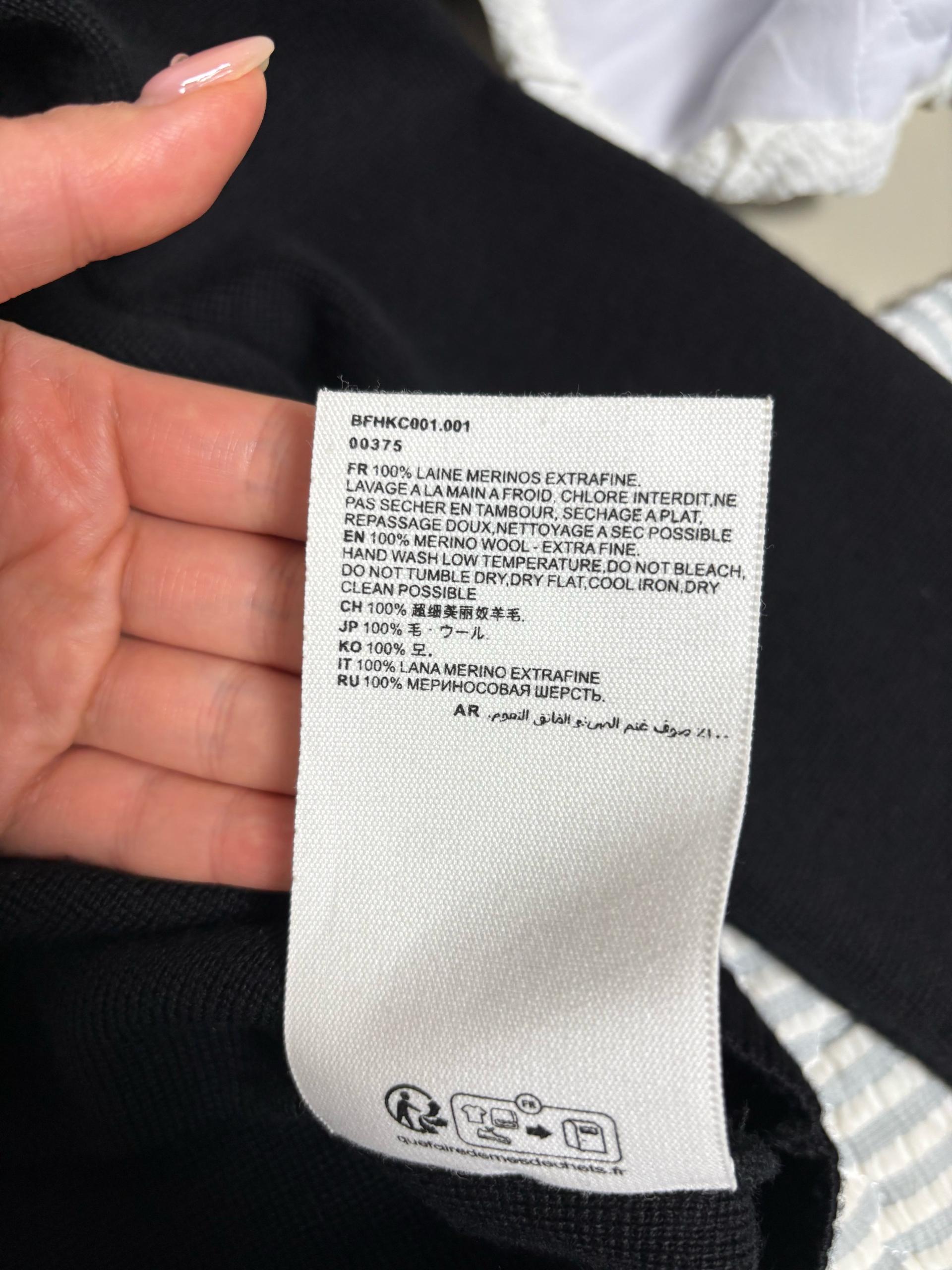 아미 브이넥 가디건 남녀공용s사이즈 6