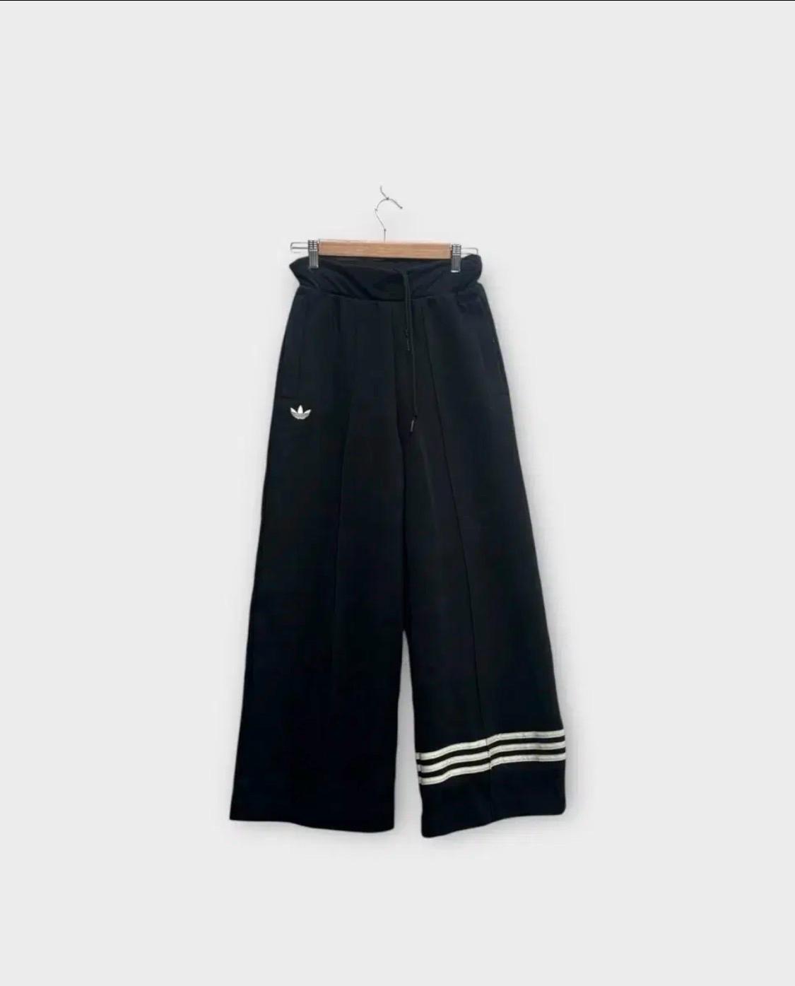 아디다스 NEUCLASSICS 트랙 팬츠 S 2