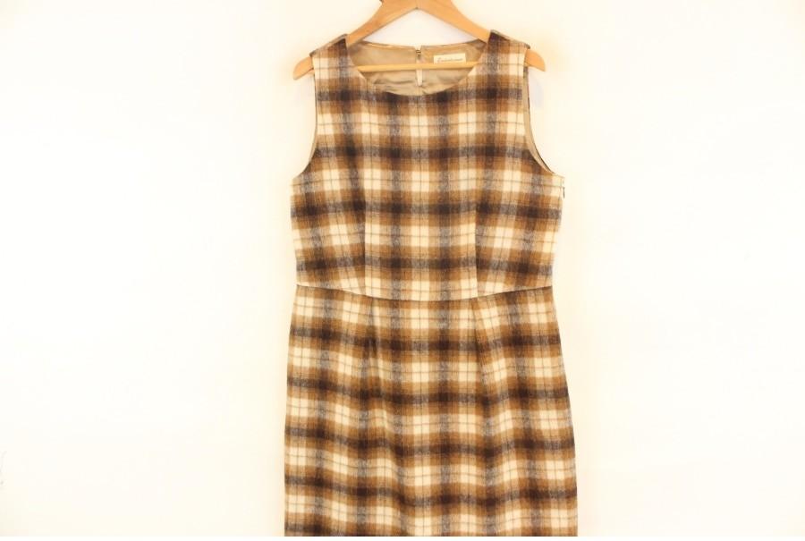 (90% 할인) EnterTainer wool67% check sleeveless onep 2