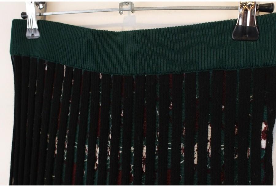 (90% 할인) White Robe flower pattern knit skirt 11