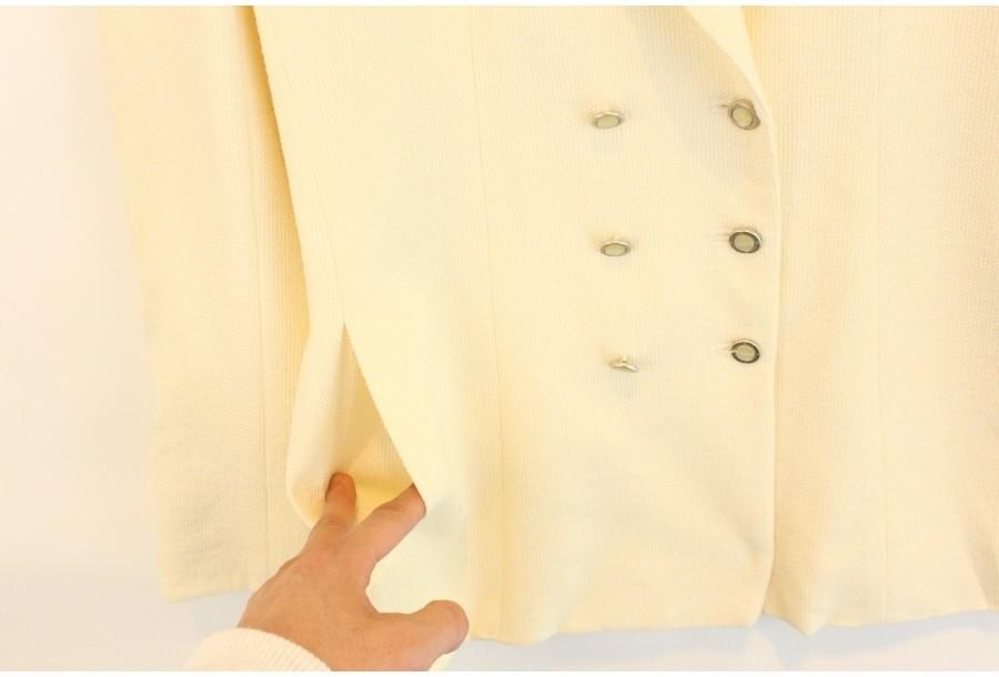 (80% 할인) KARL LAGERFELD wool46% ivory color jacket 7