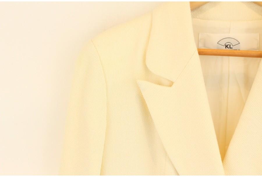 (80% 할인) KARL LAGERFELD wool46% ivory color jacket 3