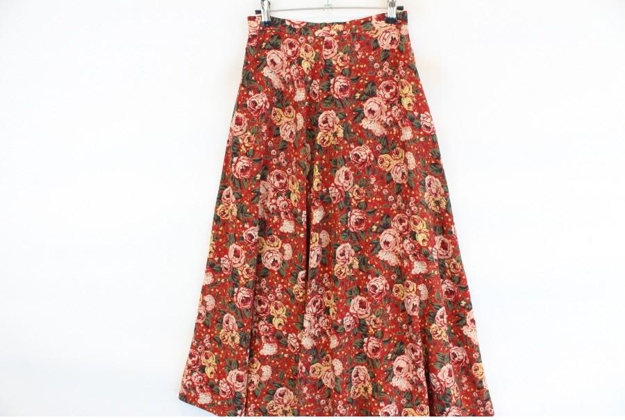 (90% 할인) KETTY flower floral pattern skirt 2
