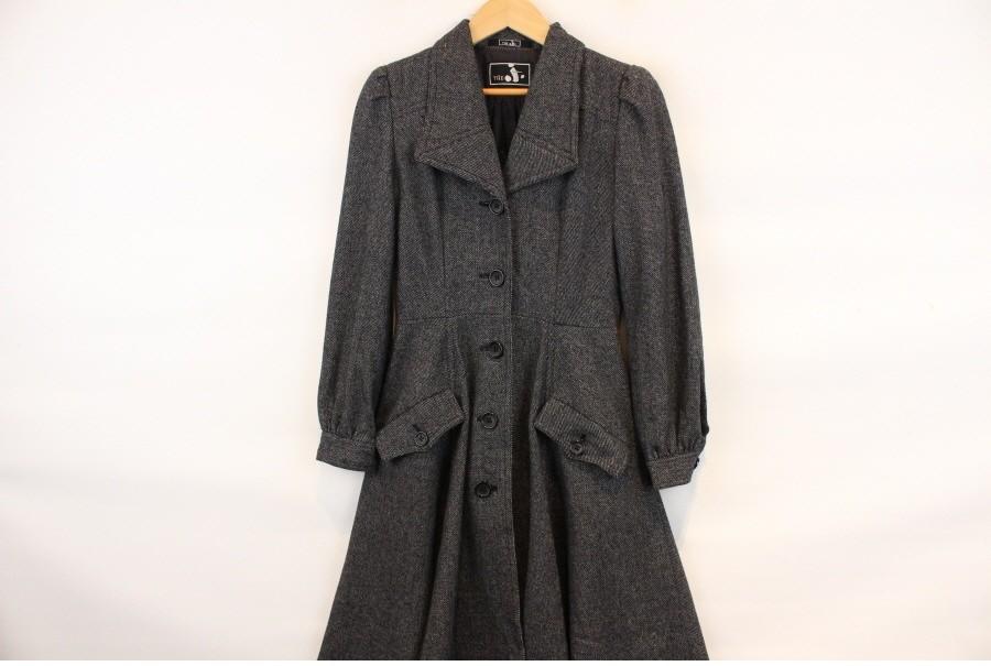 (80% 할인) THE Oio Dark greay color open Button onep 2