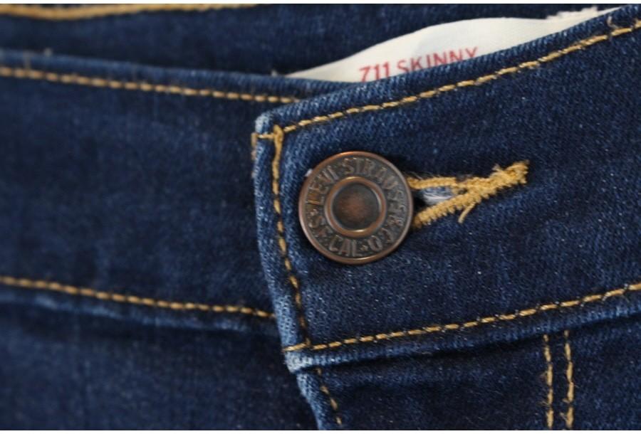 (90% 할인) LEVI'S 리바이스711 skinny pants 9