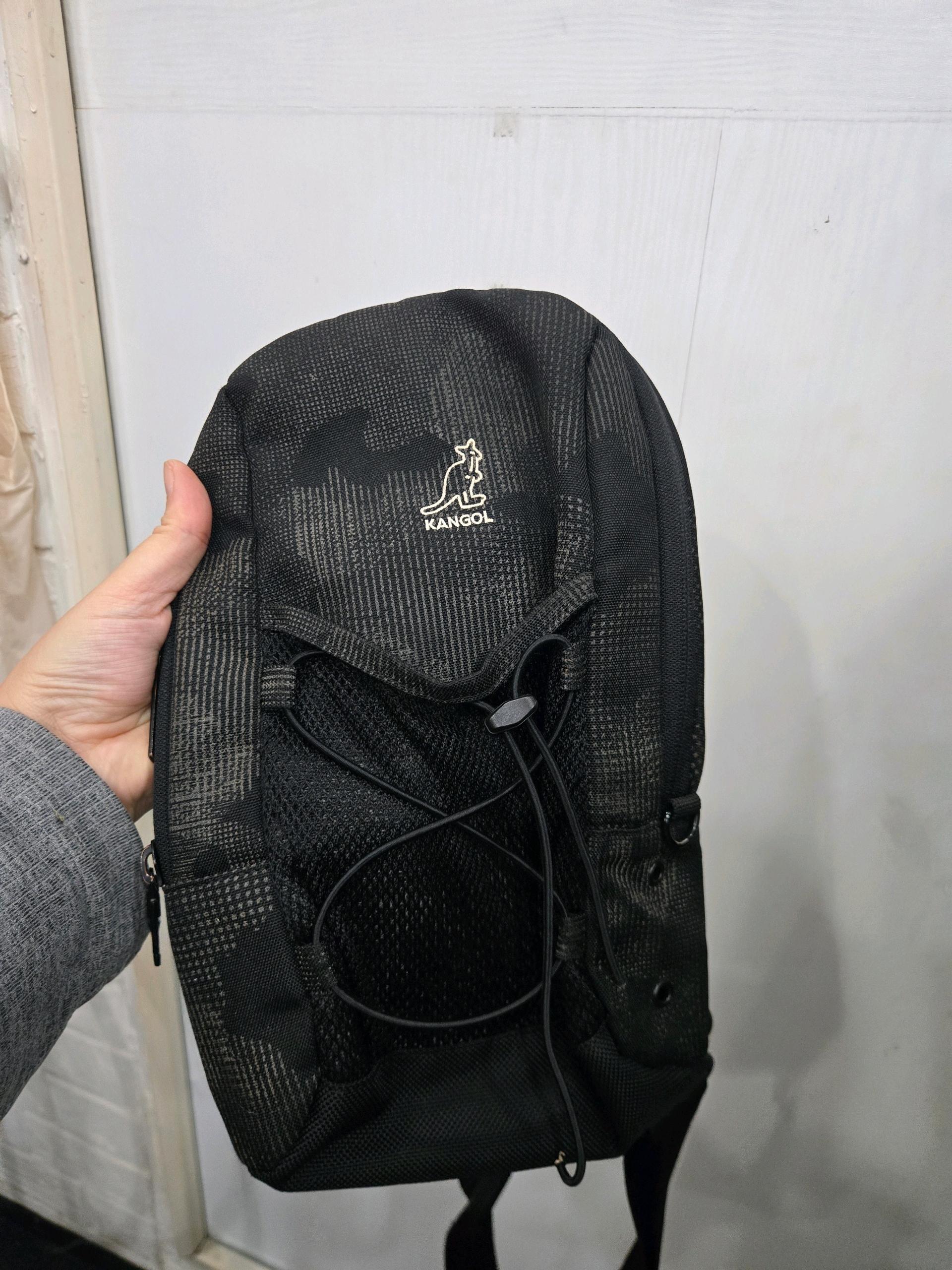 KANGOL 캉골 힙색 가방 ! 투지퍼 ! 수납공간 넉넉해요 2