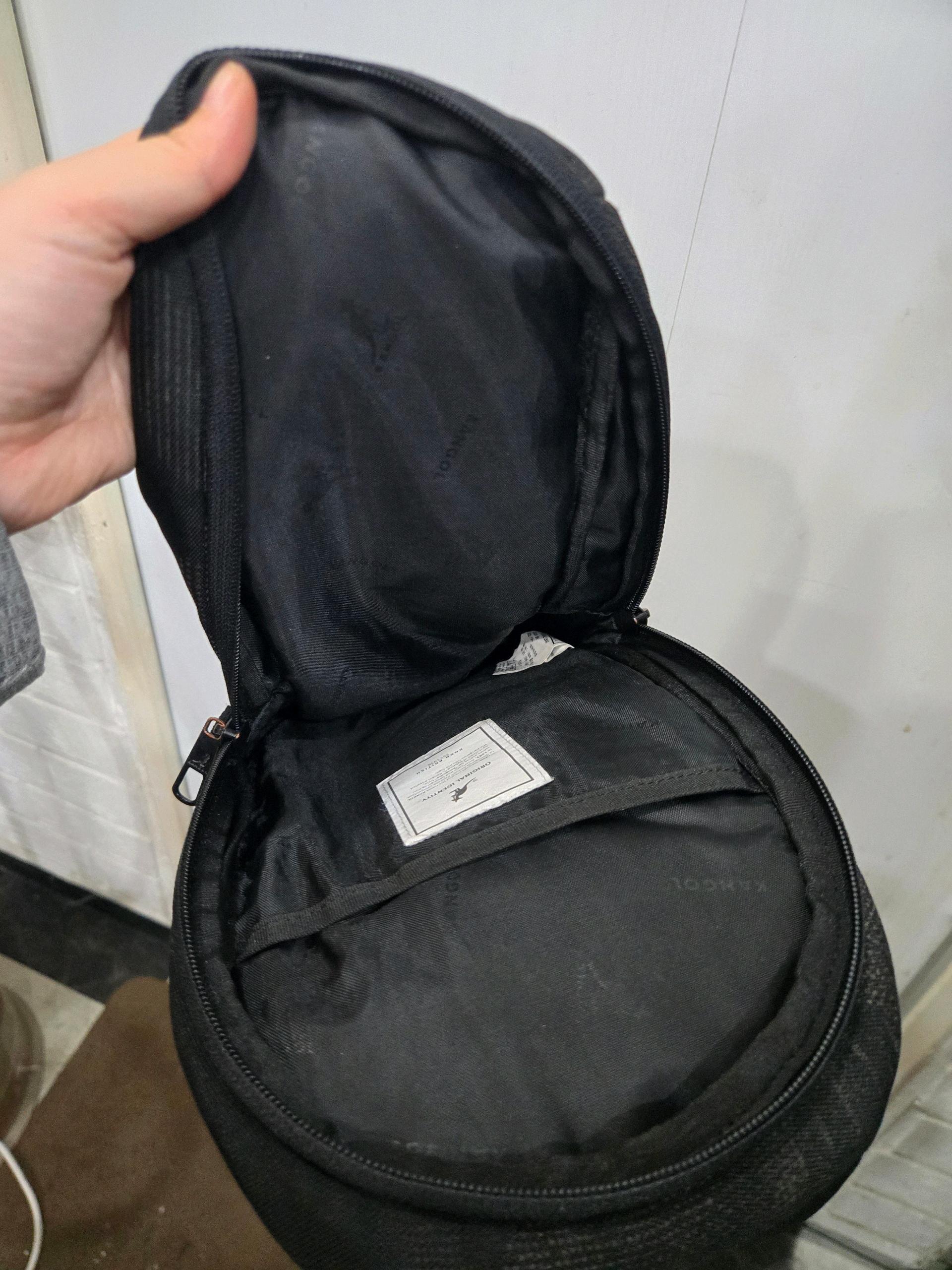 KANGOL 캉골 힙색 가방 ! 투지퍼 ! 수납공간 넉넉해요 4
