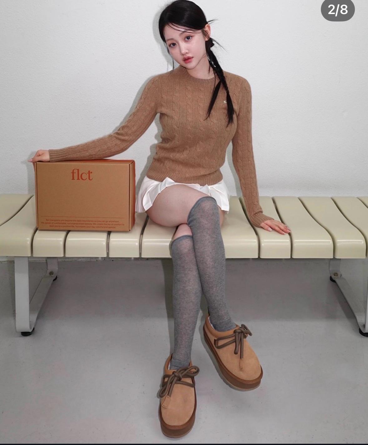 엔믹스 설윤 착용] Fuzzy ribbon platform mule_Beige  8