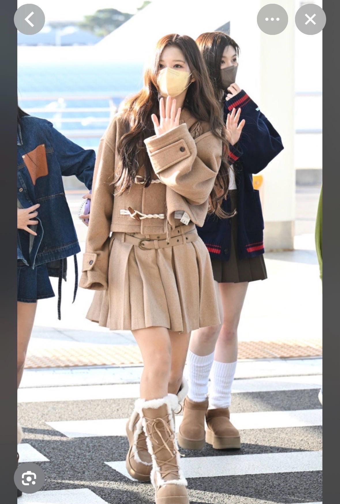 엔믹스 설윤 착용] Fuzzy ribbon platform mule_Beige  4