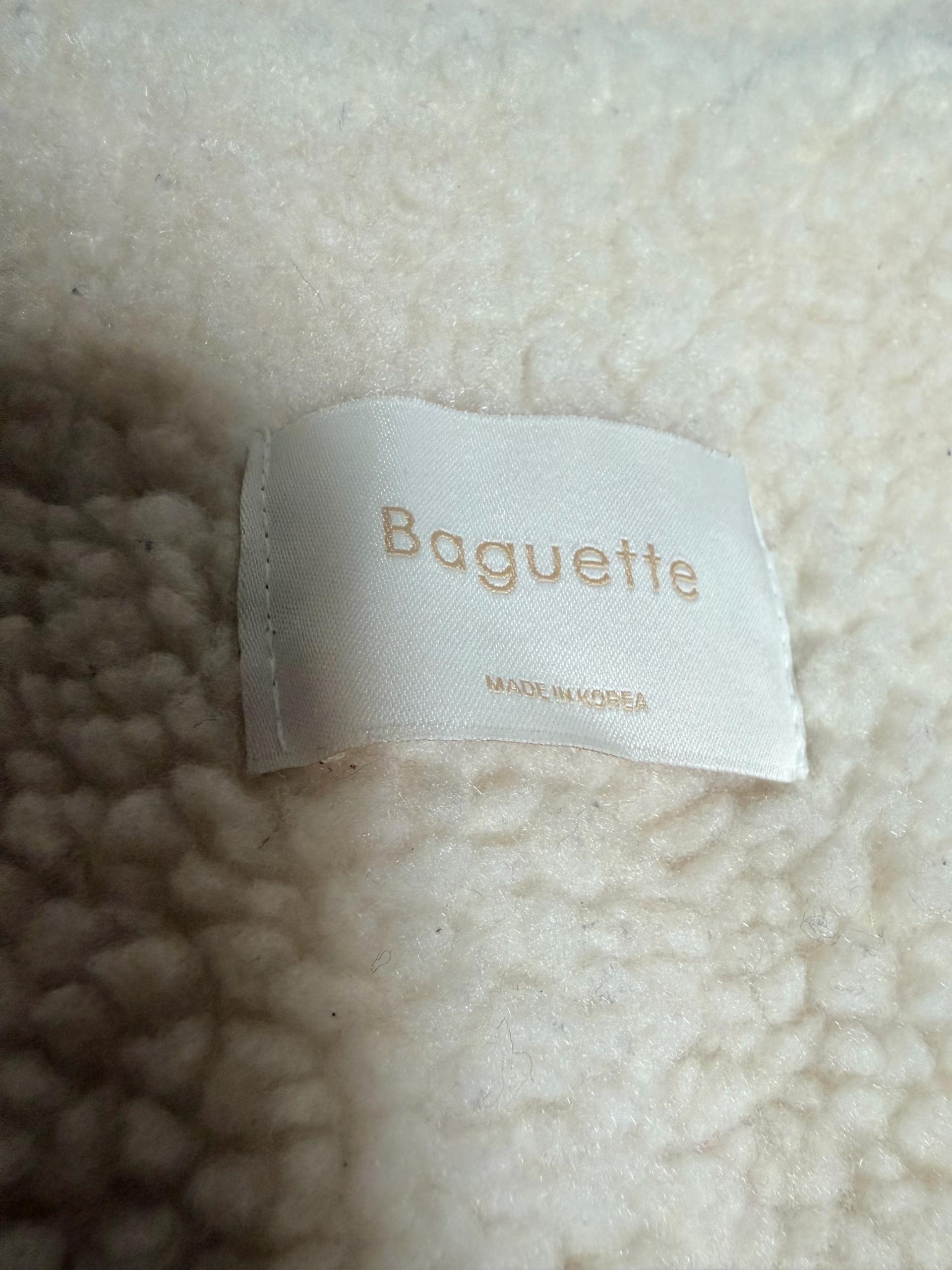 Baguette 양털 벨트 점퍼 9