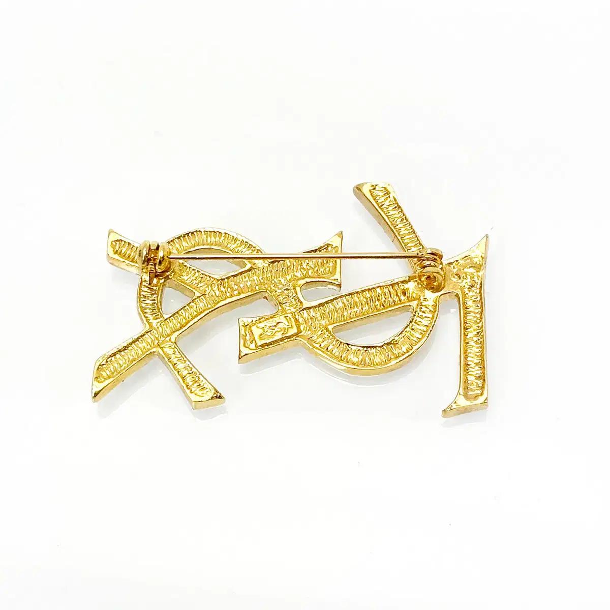 입생로랑 YSL 로고 골드 브로치 5VSLA27772 5