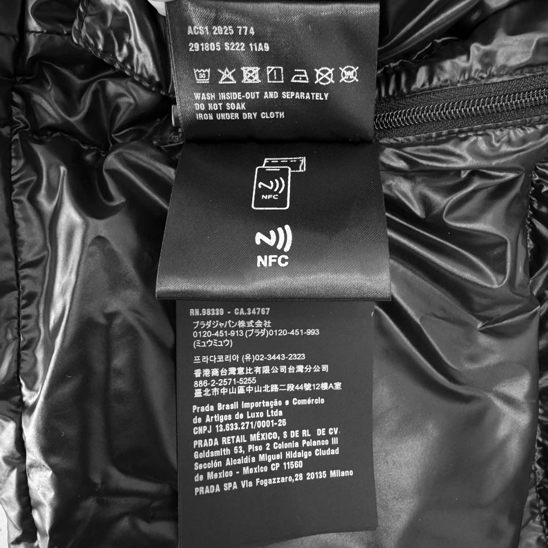 [5% 할인] [42] 프라다 여성 삼각로고 리나일론 컨버터블 숏 패딩 자켓 블랙 4