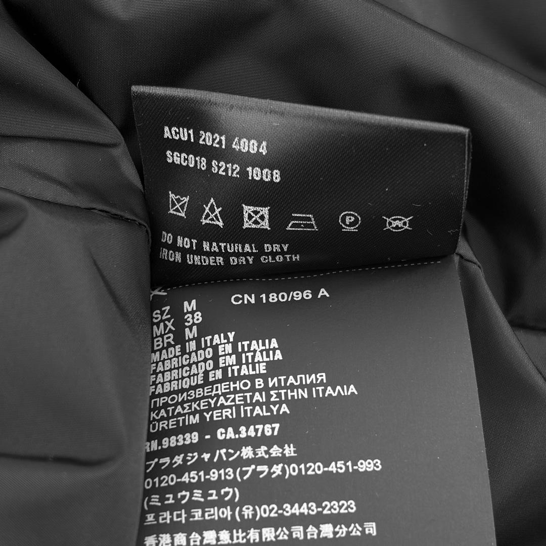 [5% 할인] [M] 프라다 자수로고 울 캐시미어 니트 다운 후드 패딩 자켓 화이트 3