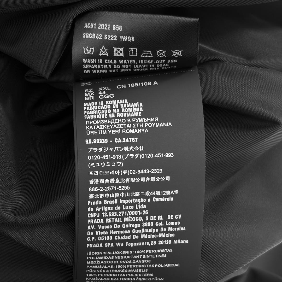 [5% 할인] [XXL] 프라다 남성 삼각로고 리나일론 다운 코트 롱 패딩 자켓 블랙 3