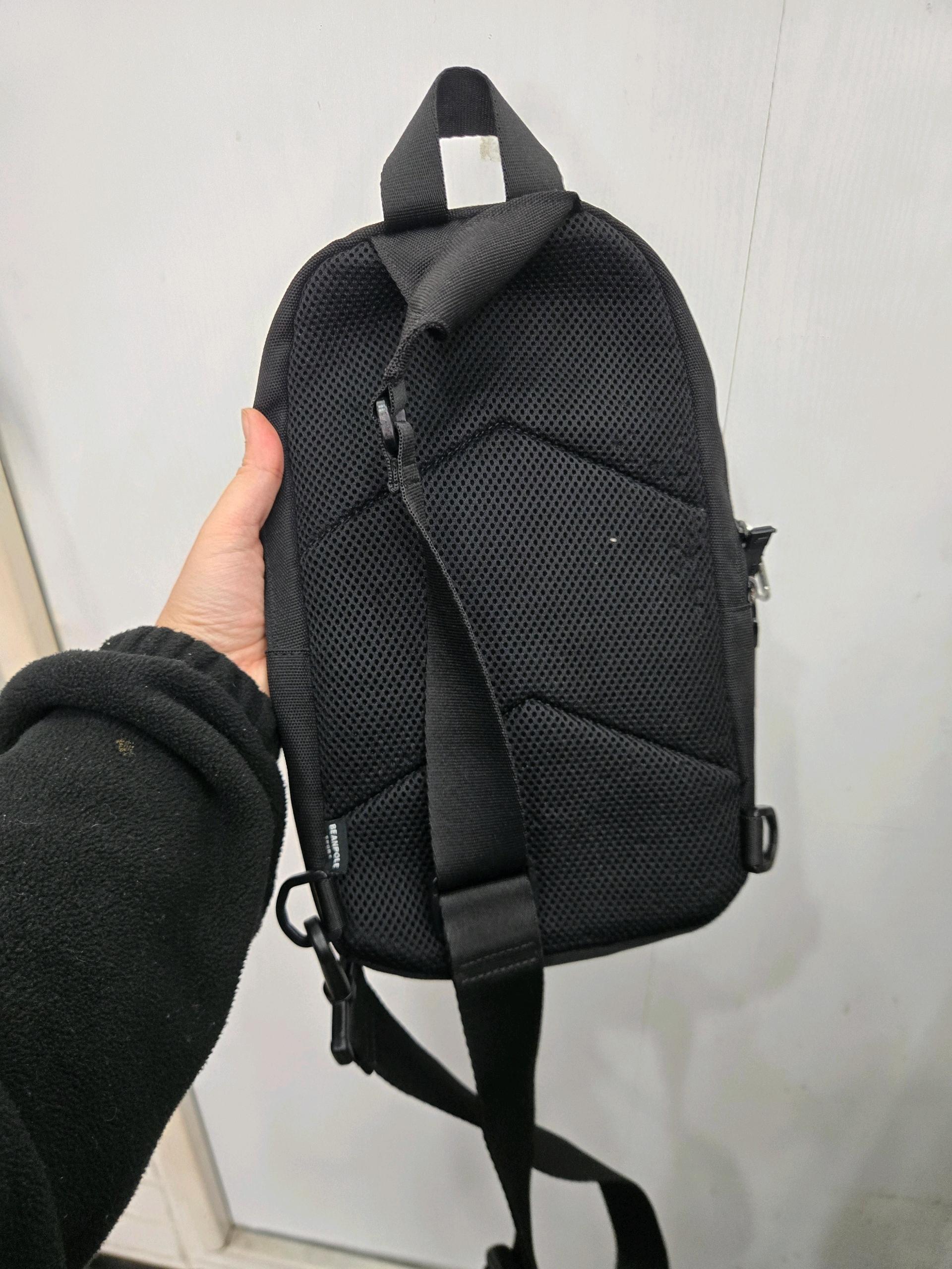 BEAN POLE 빈폴 힙색 가방 ! 올블랙 색상 ! 3