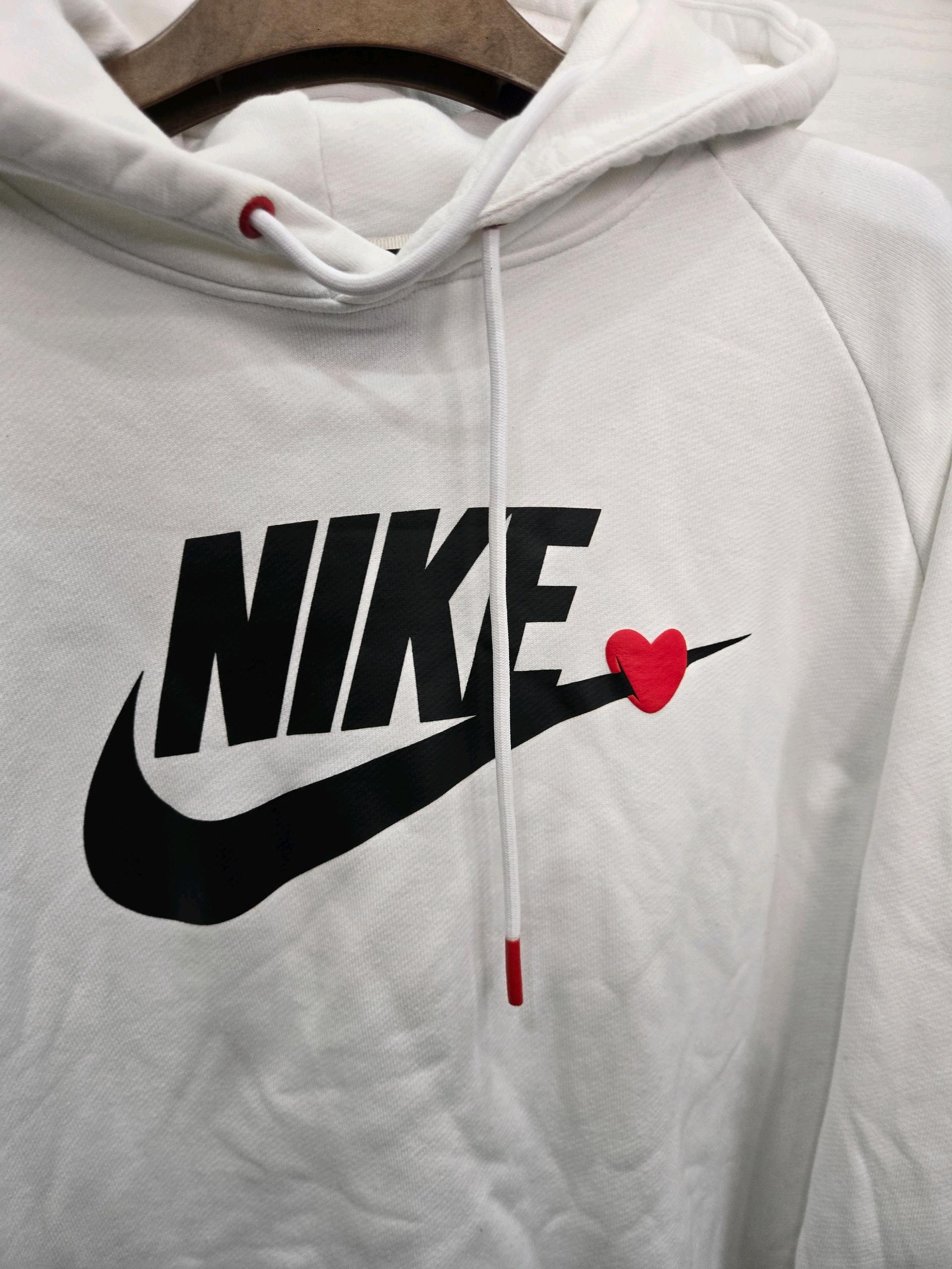 105,XL)) NIKE 나이키 하트 후드티셔츠 ! 정가 10만원대 ! 3
