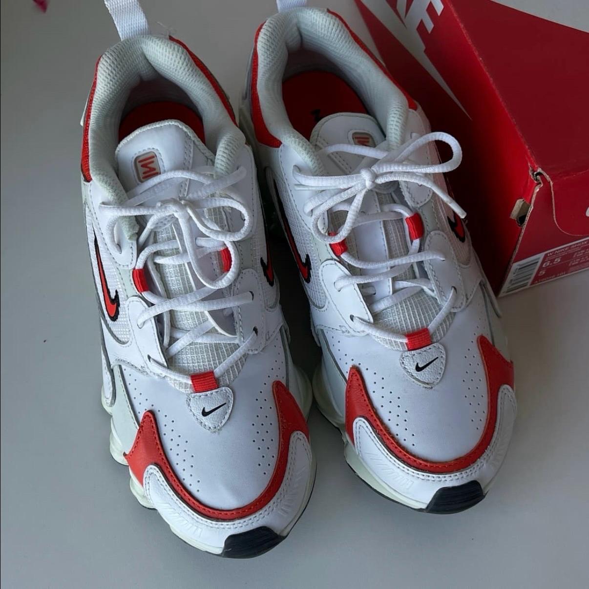 [NIKE] 나이키 샥스 노바 화이트 레드 (W) AT8046-101 6