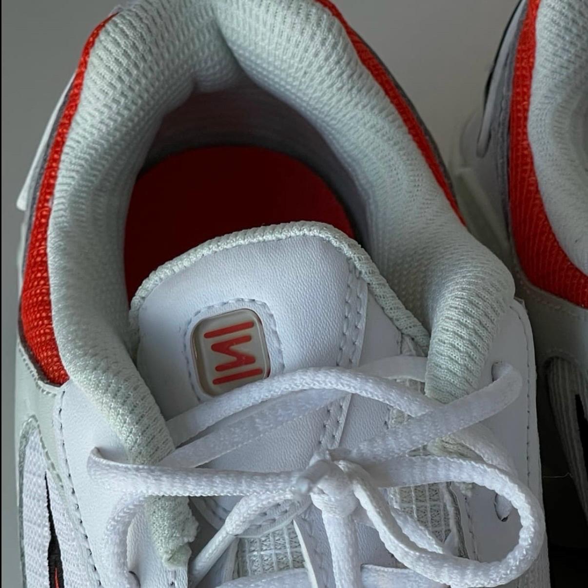 [NIKE] 나이키 샥스 노바 화이트 레드 (W) AT8046-101 7