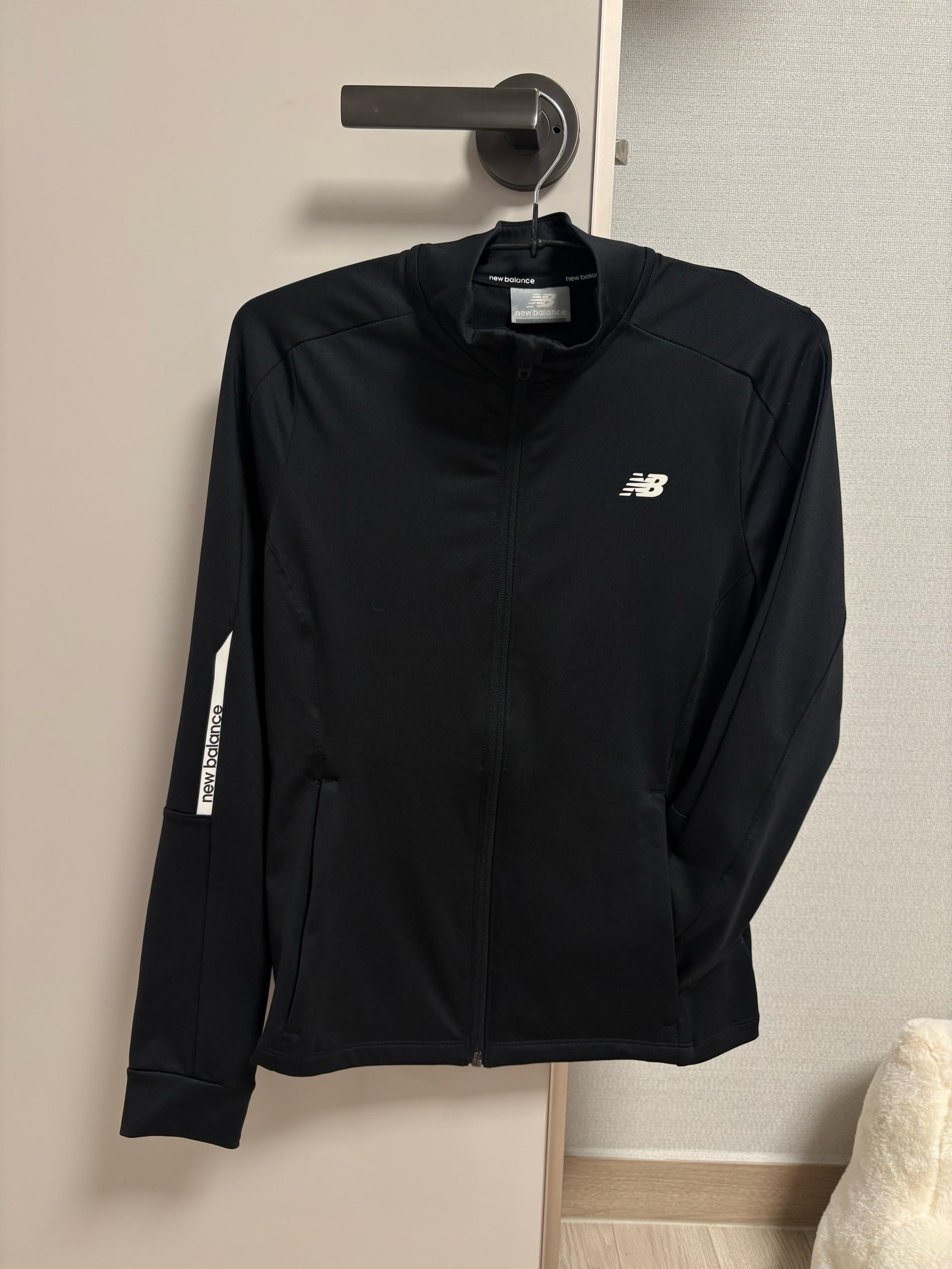 뉴발란스 집업 XS