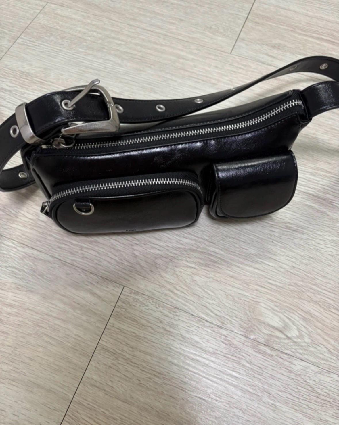 파인드카푸어 벨티 포켓백25 블랙