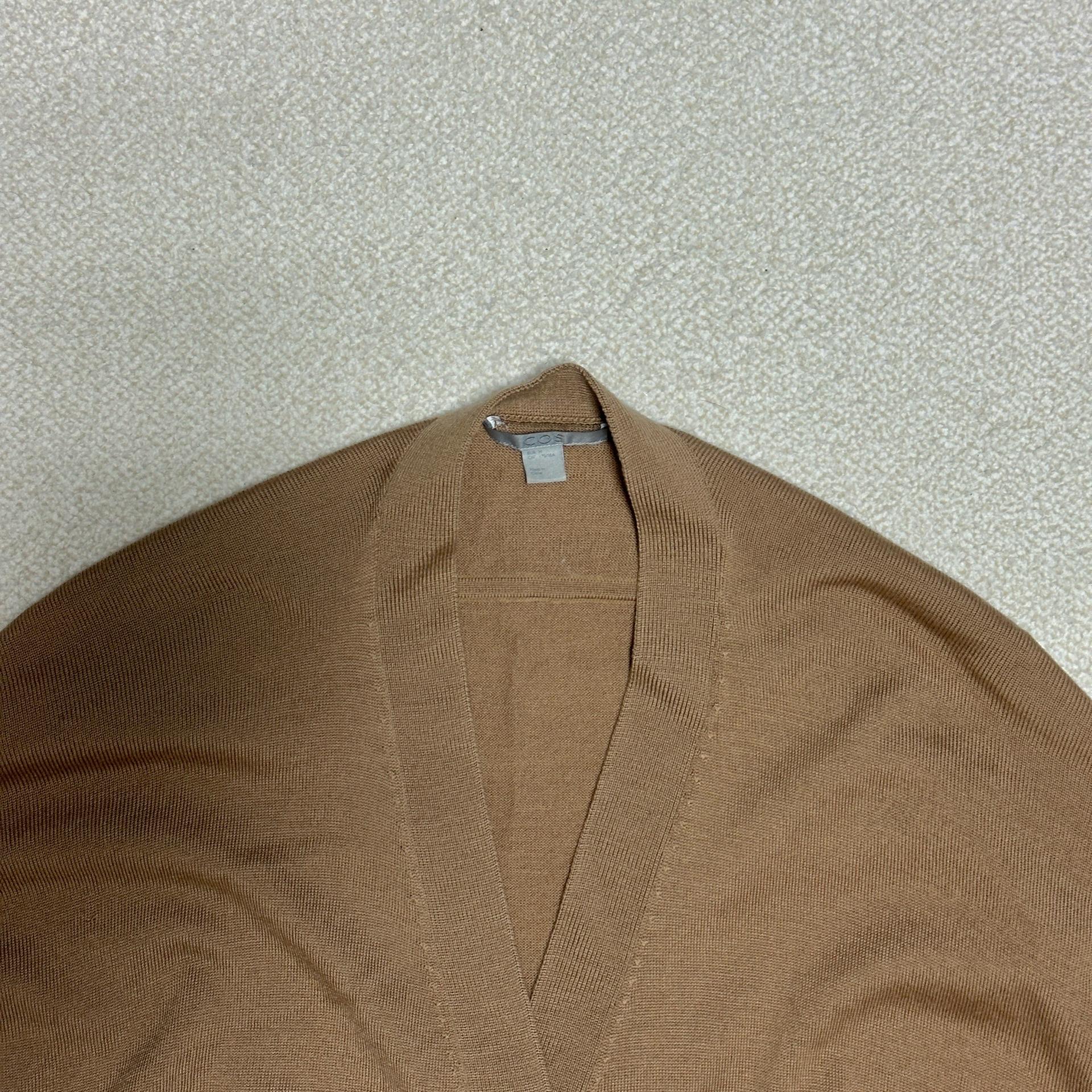 코스 브이넥 오버핏 울 가디건 6
