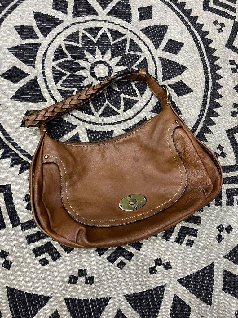 ANNE KLEIN 레더 숄더백 4