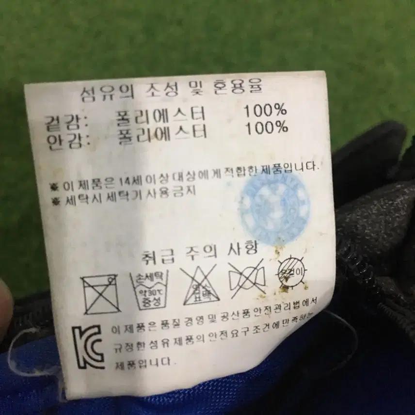 데상트 미니 메신저백 8