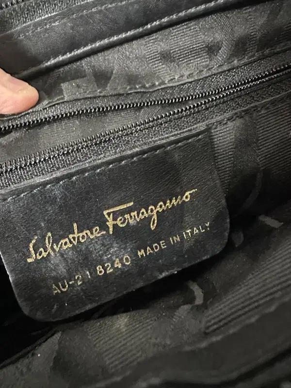 [OS] FERRAGAMO 페라가모 빈티지 레더숄더백 AU-21 8240 5