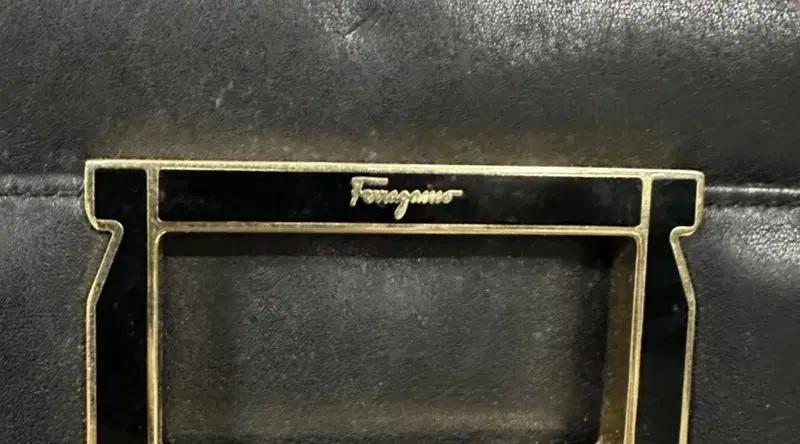 [OS] FERRAGAMO 페라가모 빈티지 레더숄더백 AU-21 8240 3