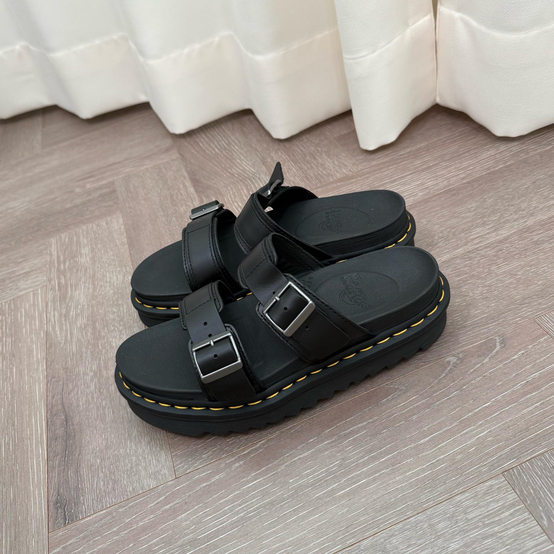 닥터마틴 마일즈 샌들 (Dr. Martens Myles) 블랙 240 5