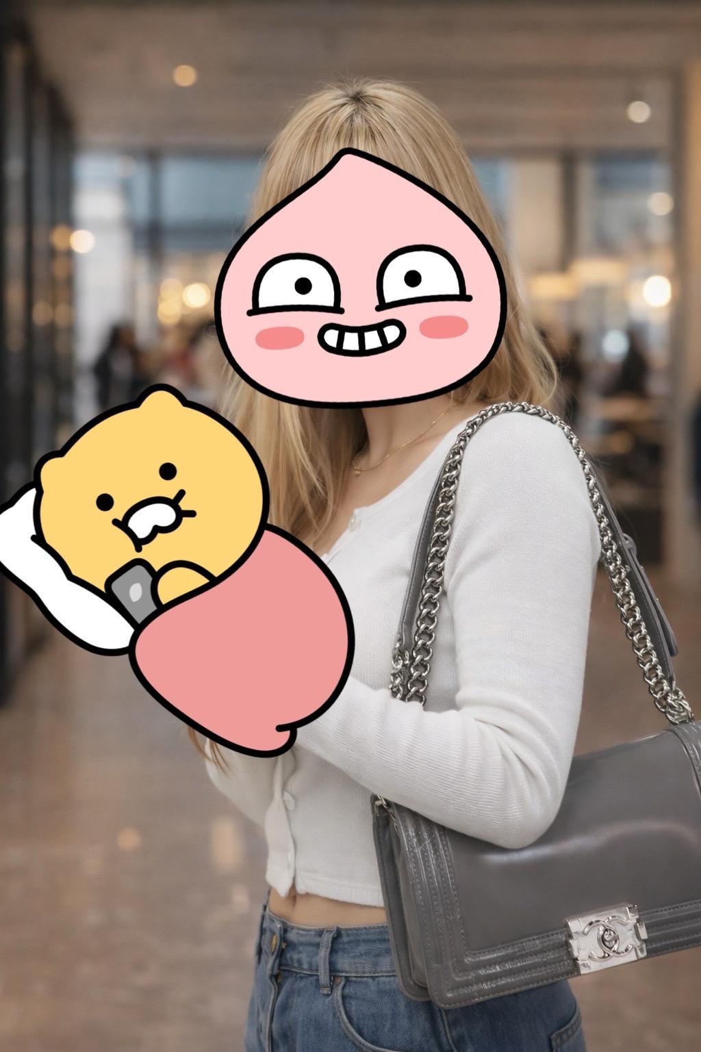 샤넬 보이백 미디움 은장 그레이 9