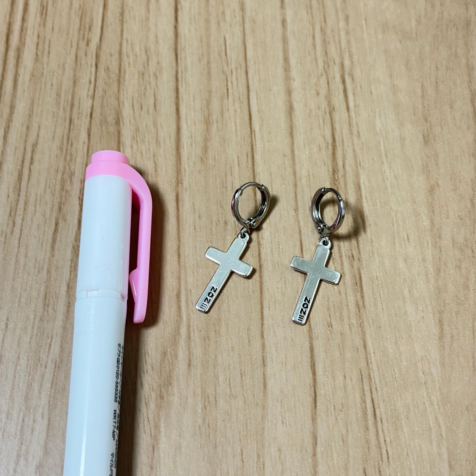 논논 십자가 귀걸이 실버 2
