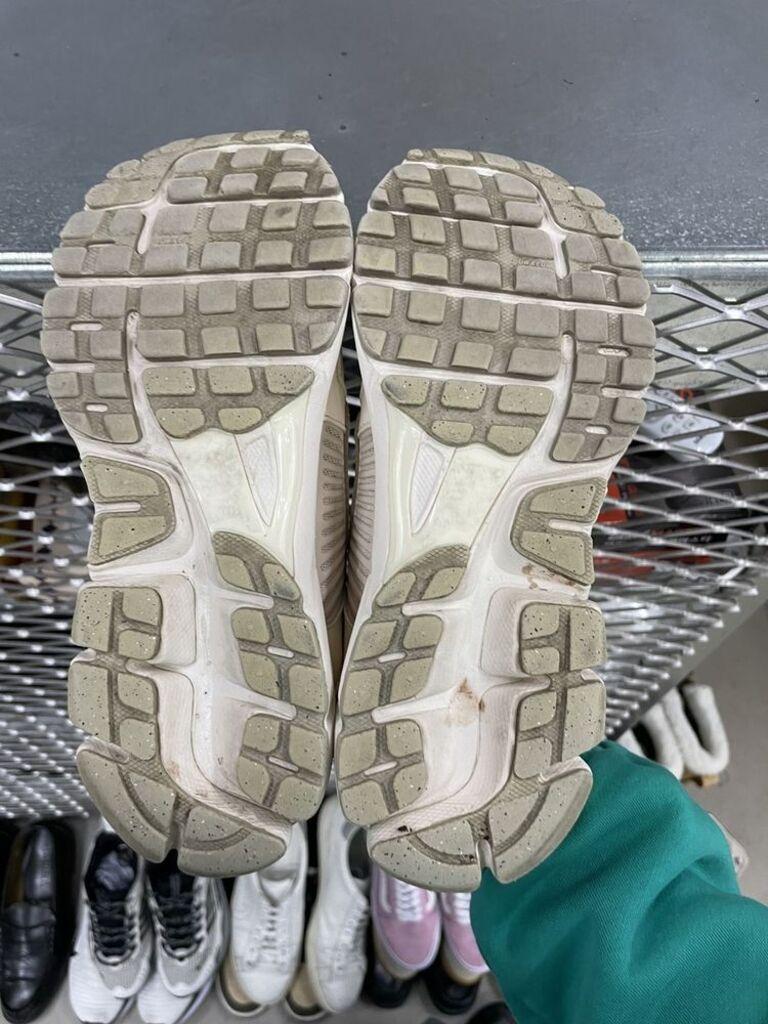 나이키 줌 보메로 5 페일 아이보리 245 7